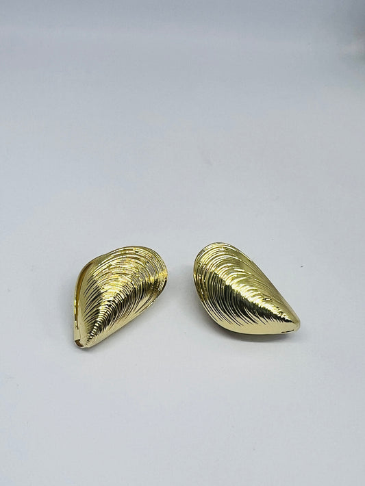 Gold Shell Shaped Earrings