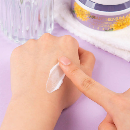 Jigott Chrysanthemum Flower Nourishing Cream