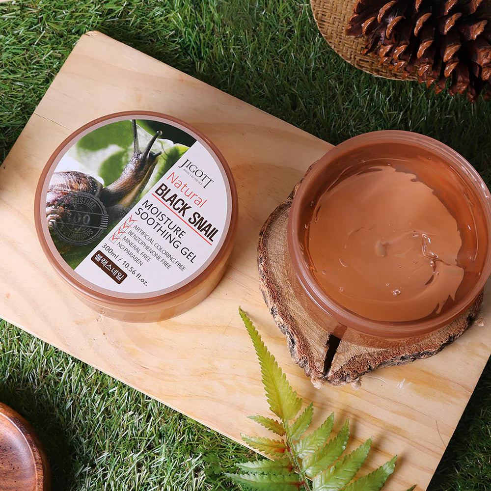 Jigott Natural Black Snail Moisture Soothing Gel