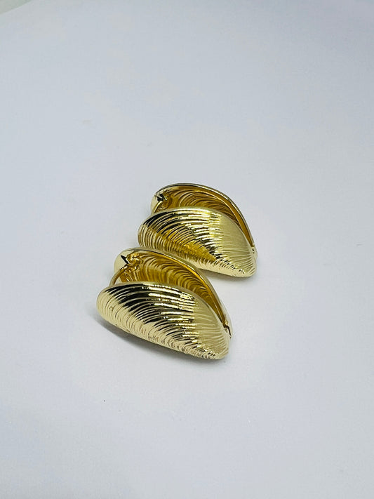Gold Shell Shaped Earrings